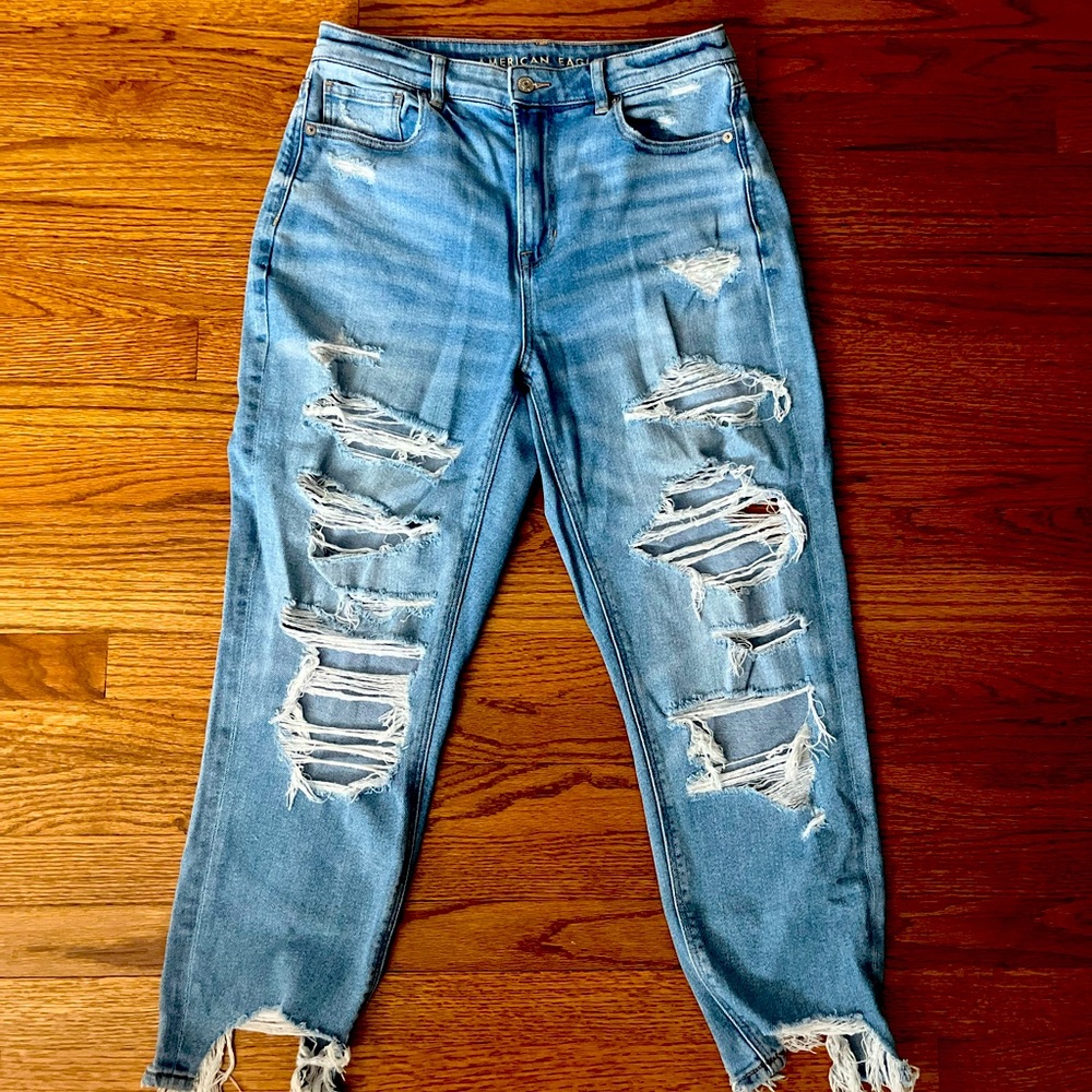 American Eagle Distressed Jeans